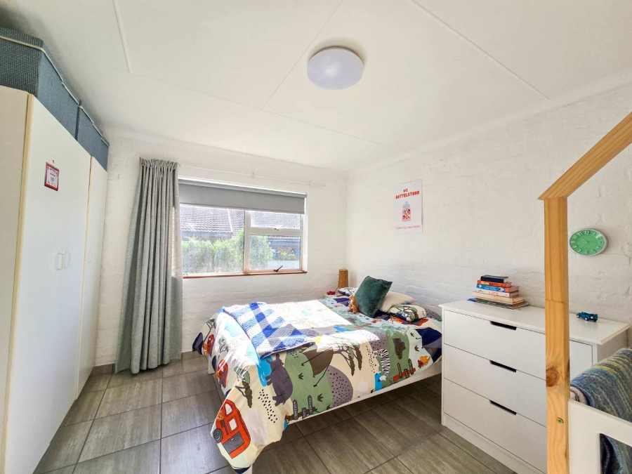 2 Bedroom Property for Sale in Stilbaai Wes Western Cape